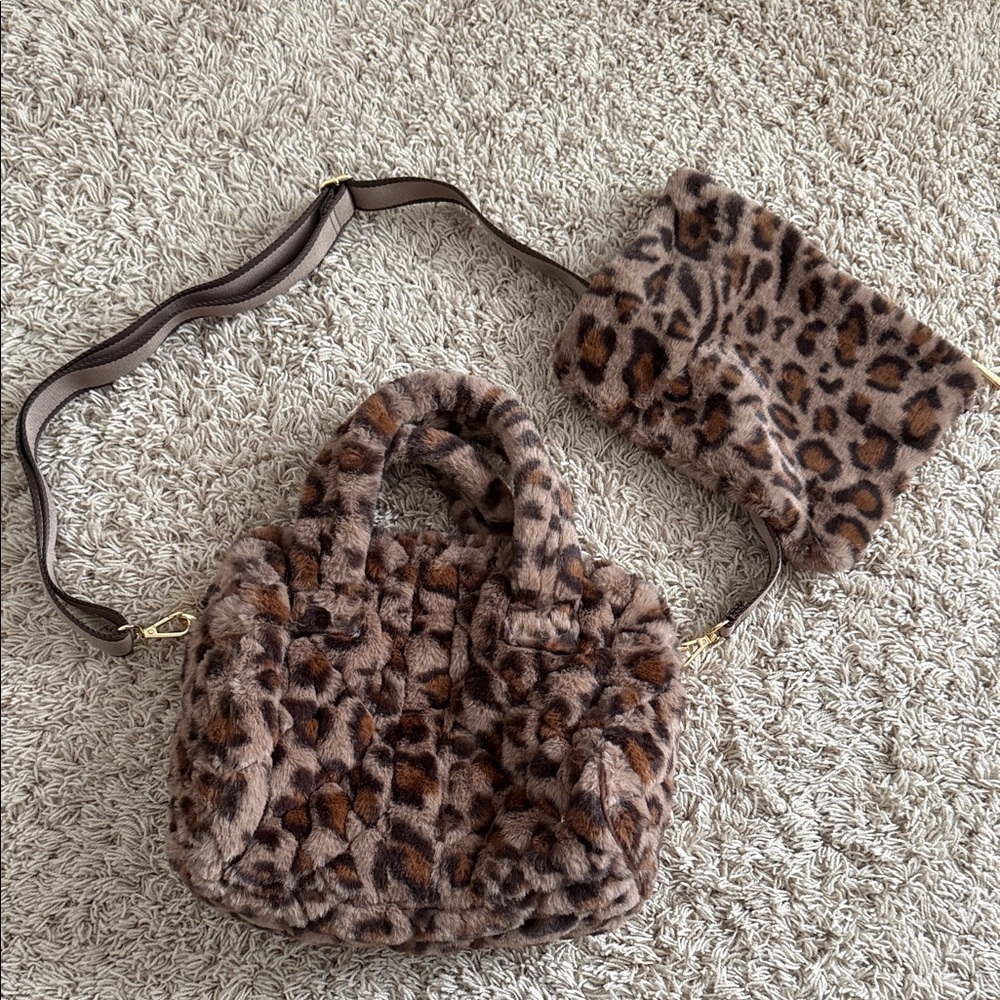 New Oliver Thomas Fluffy Leopard Print Faux Fur Handbag and Pouch Set